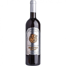 Vino tinto semidulce "Medveja krov", 0,75 l